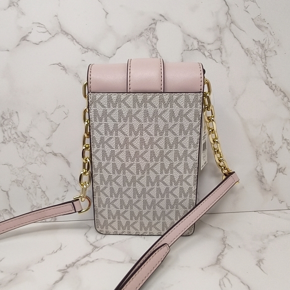 Michael Kors Phone Crossbody - Picture 4 of 7